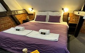 Pirocanac Rooms & Restaurant 