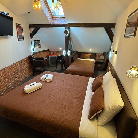 Pirocanac Rooms & Restaurant "Breakfast-Lunch-Dinner" Pirot Esterno foto