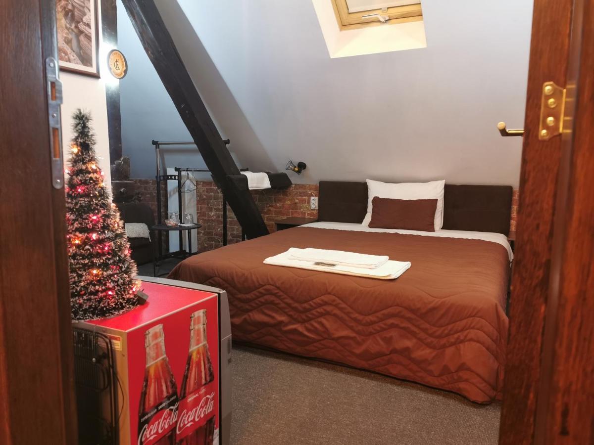 Pirocanac Rooms & Restaurant "Breakfast-Lunch-Dinner" Pirot Esterno foto