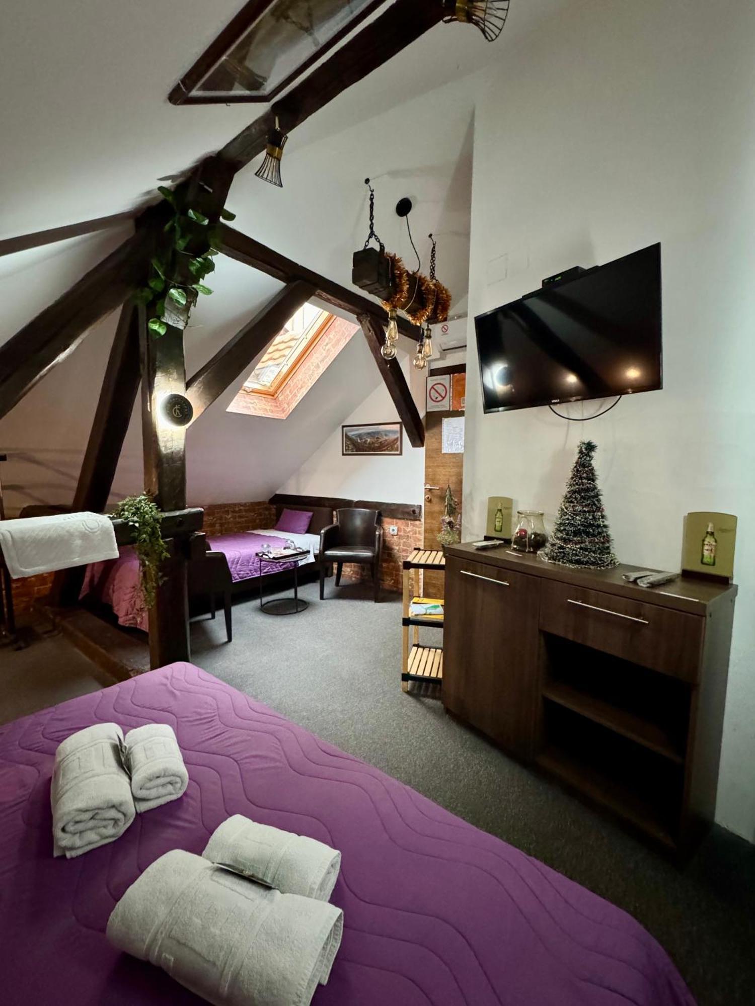 Pirocanac Rooms & Restaurant "Breakfast-Lunch-Dinner" Pirot Esterno foto