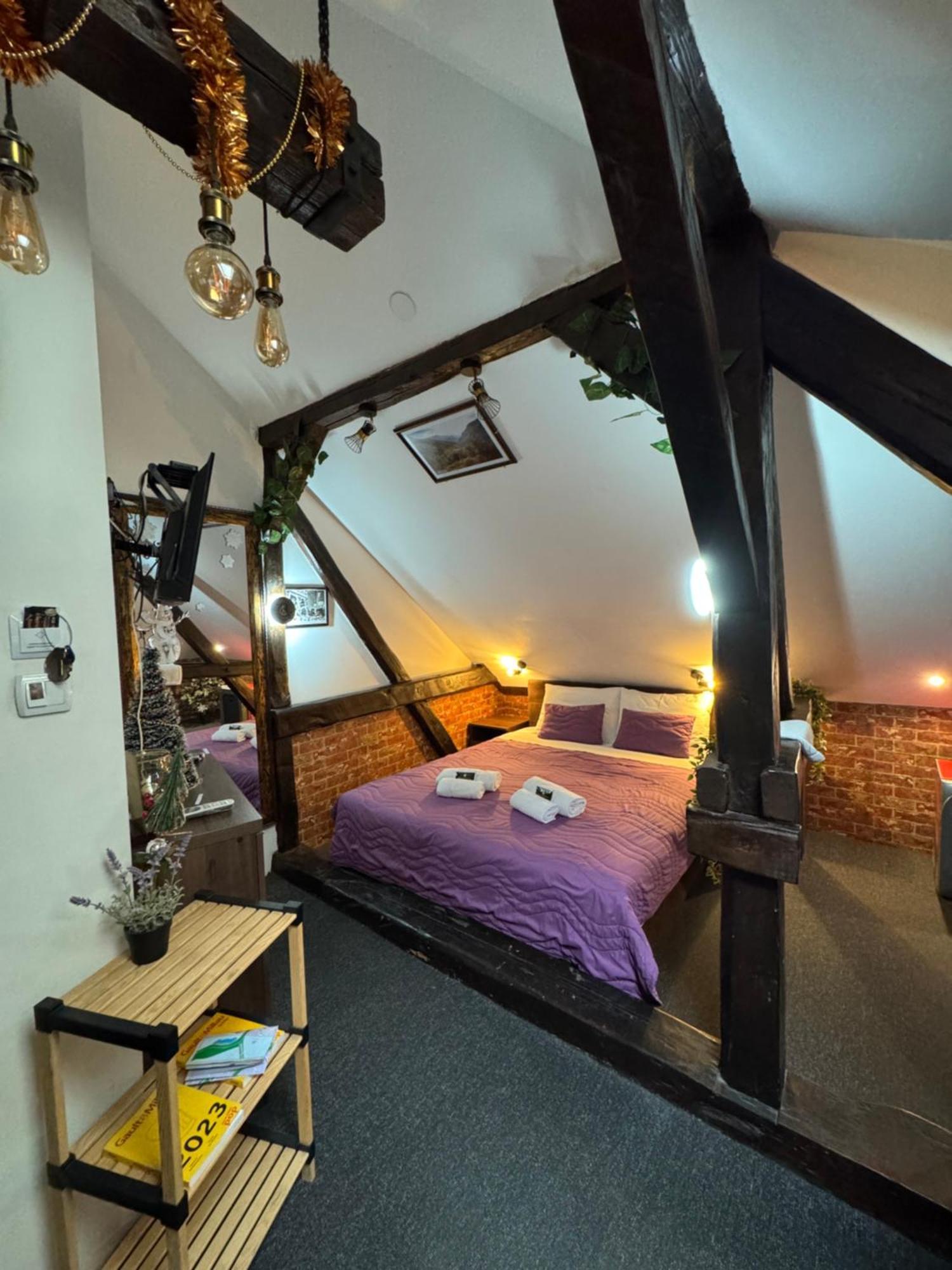 Pirocanac Rooms & Restaurant "Breakfast-Lunch-Dinner" Pirot Esterno foto