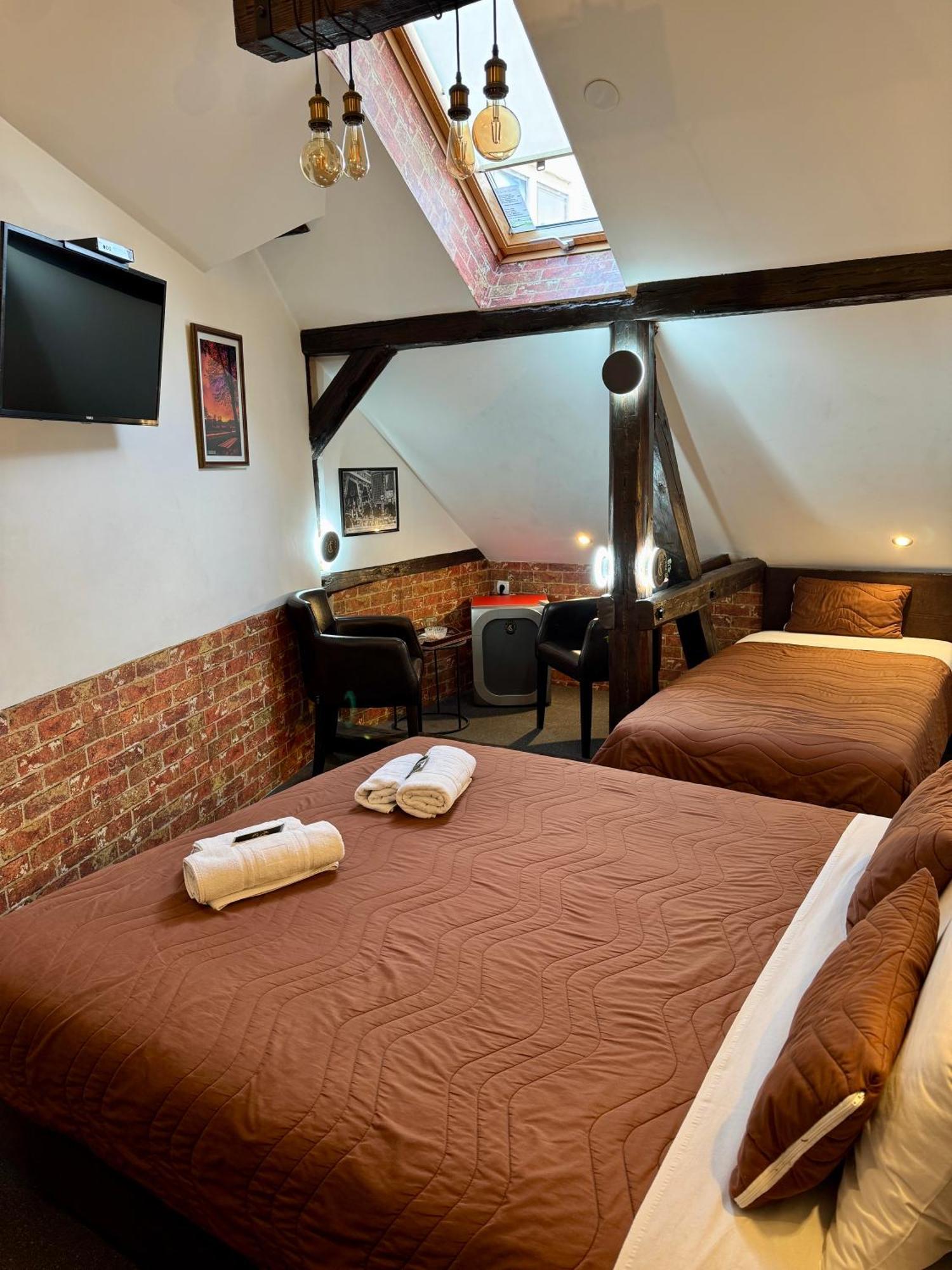 Pirocanac Rooms & Restaurant "Breakfast-Lunch-Dinner" Pirot Esterno foto