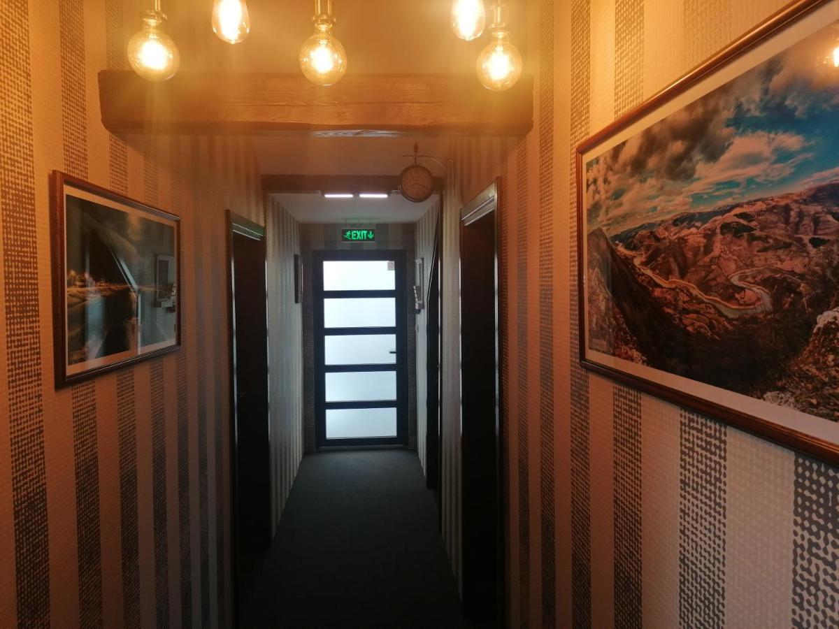 Pirocanac Rooms & Restaurant "Breakfast-Lunch-Dinner" Pirot Esterno foto
