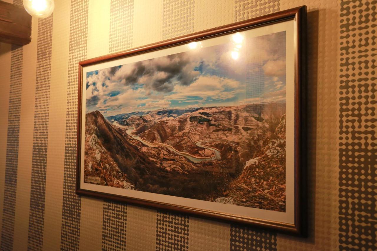 Pirocanac Rooms & Restaurant "Breakfast-Lunch-Dinner" Pirot Esterno foto